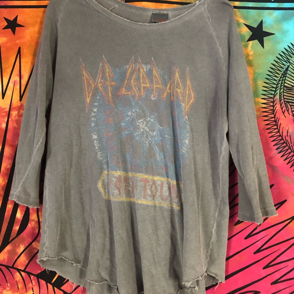 Def Leppard Band Tee